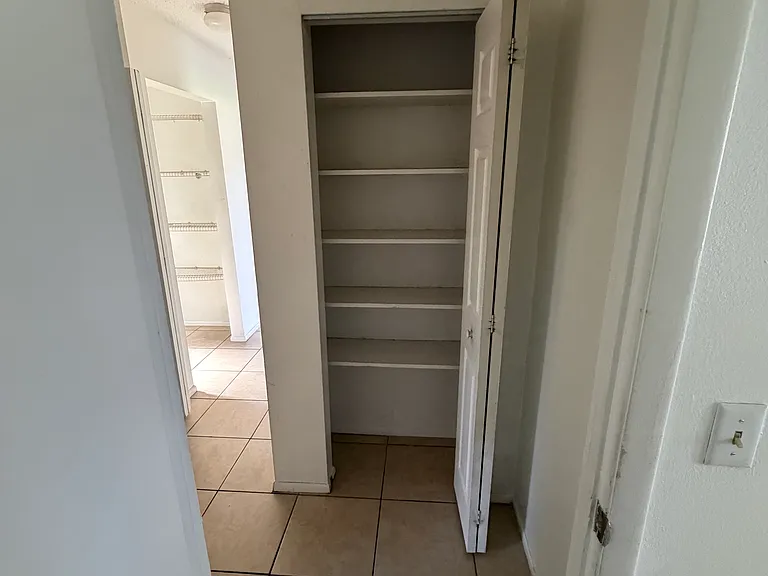 2300 W Cannon Ter NW #B — Photo 14