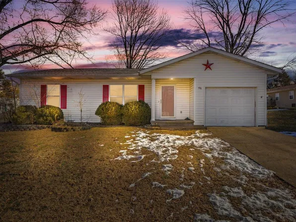 596 Huntleigh Ct, Farmington, MO 63640