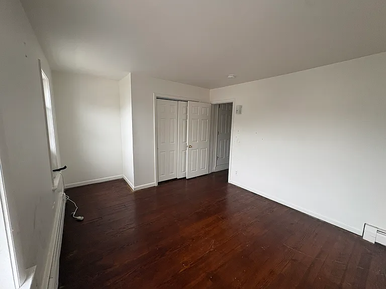 231 Charles St — Photo 15