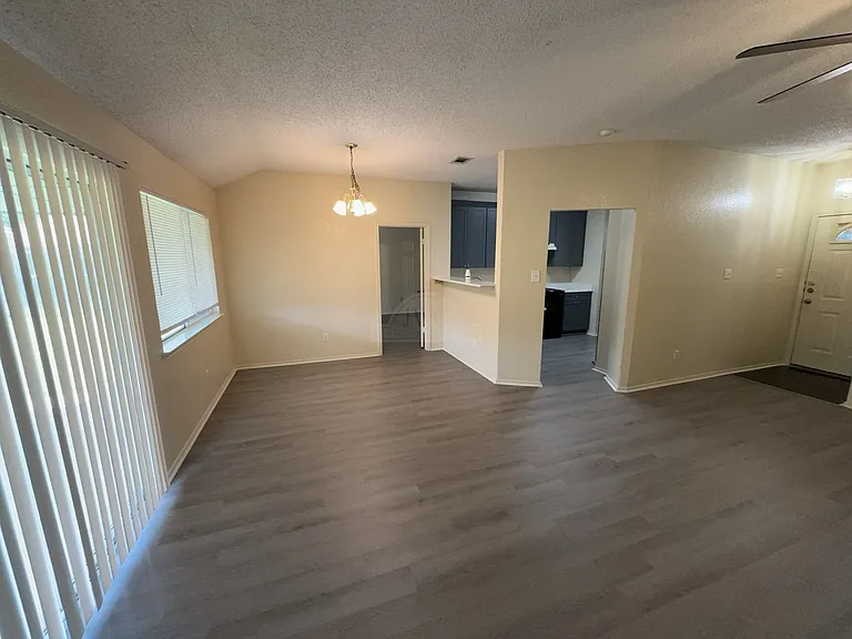4303 Fawn Dr — Photo 4