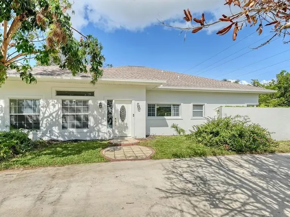 1789 Loma Linda St, Sarasota, FL 34239