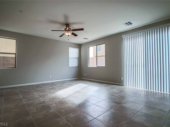 4th image of 2285 Mundare Dr