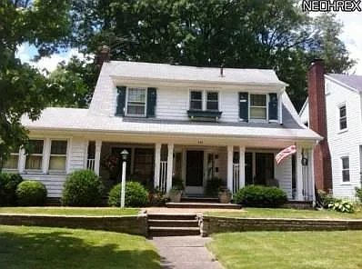 344 Kenmore Ave SE photo 1
