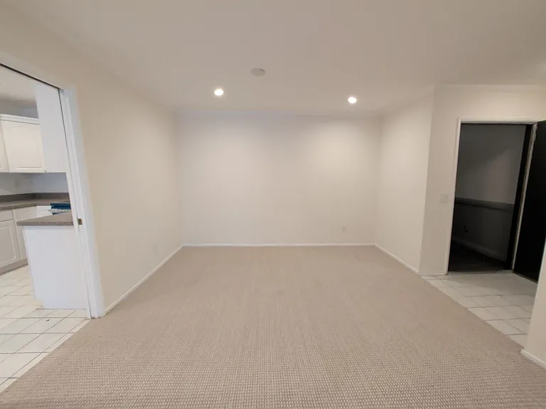 415 Montana Ave — Photo 5
