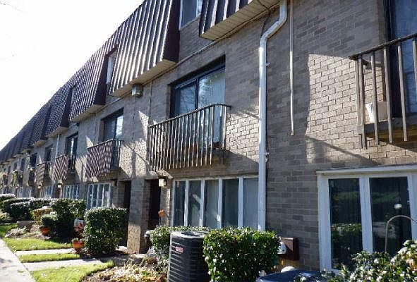 1st image of 200 Hilton Ave Unit 46