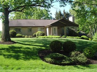 1545 Dalton Dr, Pittsburgh, PA
