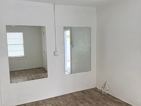 3rd image of 2111 8th Ave N #3