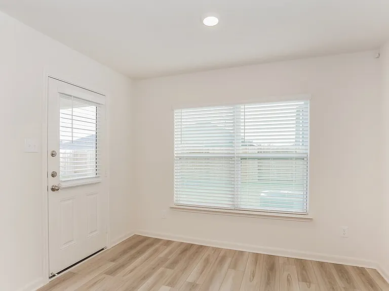 1456 Palamedes Dr — Photo 6