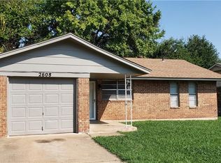 2608 Kings Rd, Moore, OK 73160