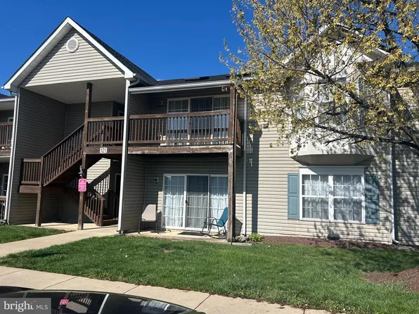 121 Brookland Ct APT 8, Winchester, VA 22602