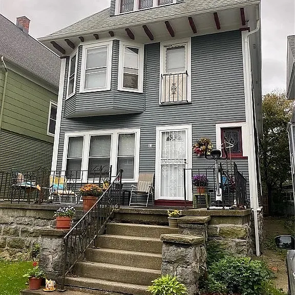 53 Ardmore Pl #4U — Photo 11