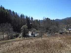 4th image of 247 Anderson Dr