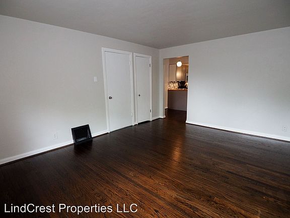 4th image of 5514 Chippewa St APT 1W