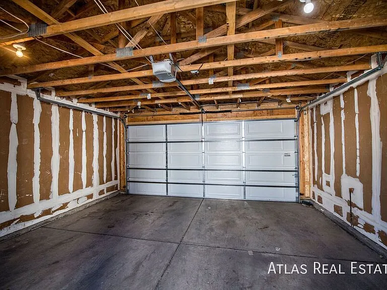 2156 S Sherman St — Photo 32