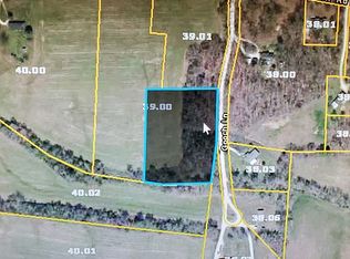 201 Gooch Ln, Paris, TN 38242