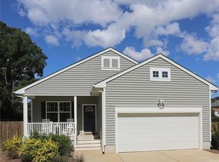 7439 Lafayette Heights Dr, Gloucester Point, VA 23062