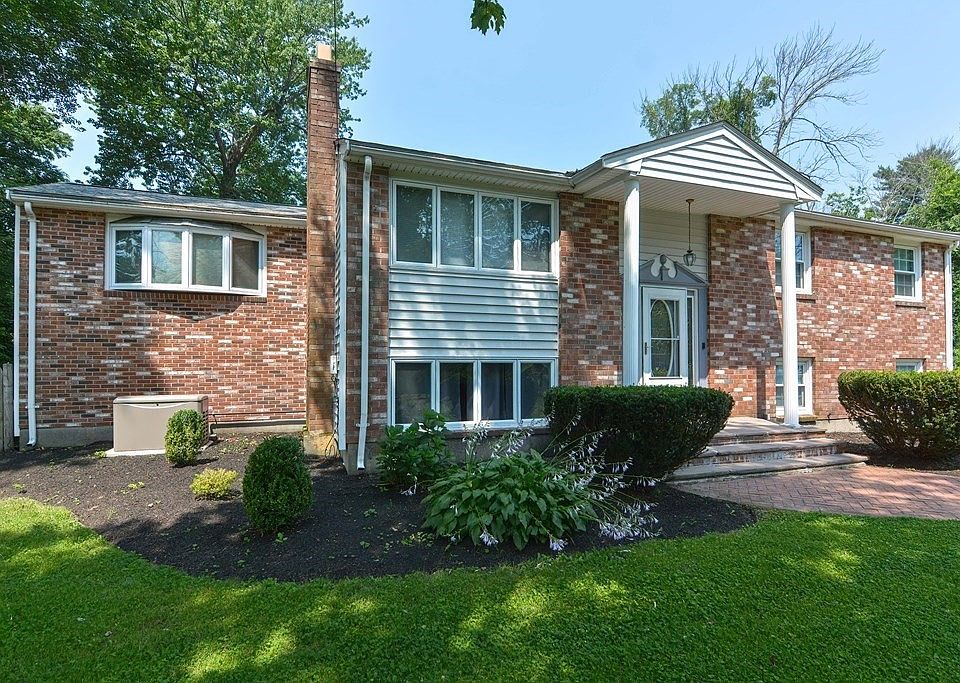 297 Vernon St, Bridgewater, MA 02324 Zillow