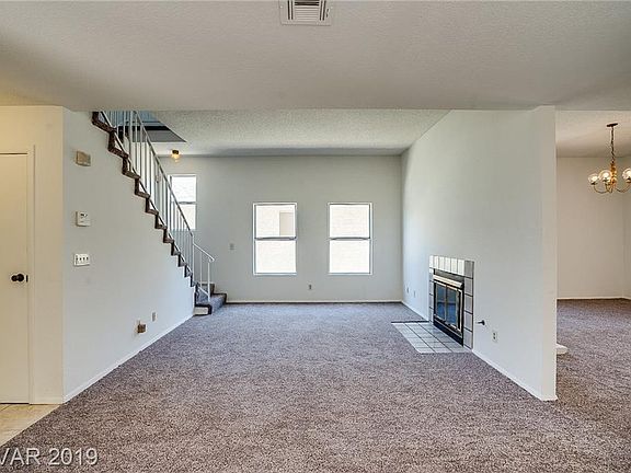 3rd image of 506 Dutchman Ave