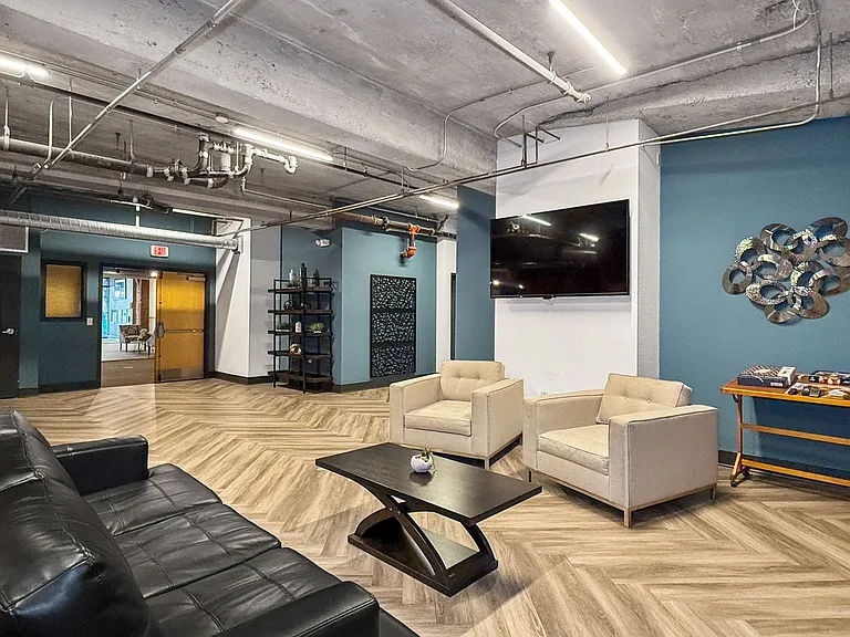 Emery Lofts — Photo 43