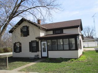 305 S Depot St, Somonauk, IL 60552