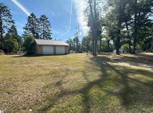 1693 Jill Janet St, Harrison, MI 48625