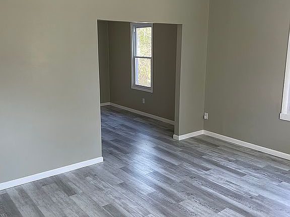 5th image of 111 Wildwood Ave