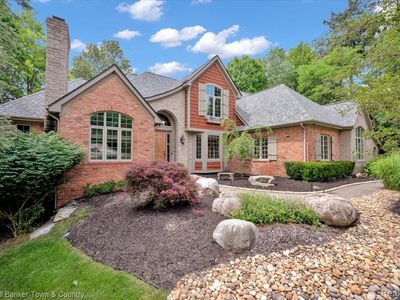 520 Iroquois Ct, Oxford, MI, 48371