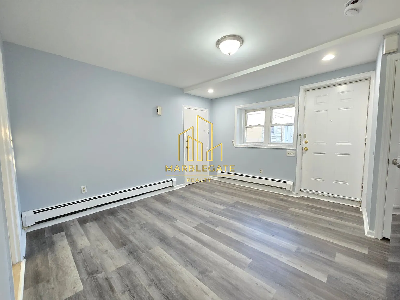 Studio, 550 sqft, $1,300 — Photo 4