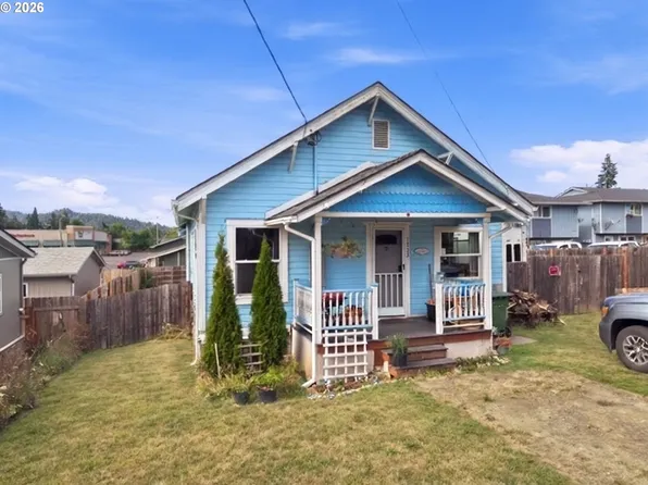 1732 E Washington Ave, Cottage Grove, OR 97424