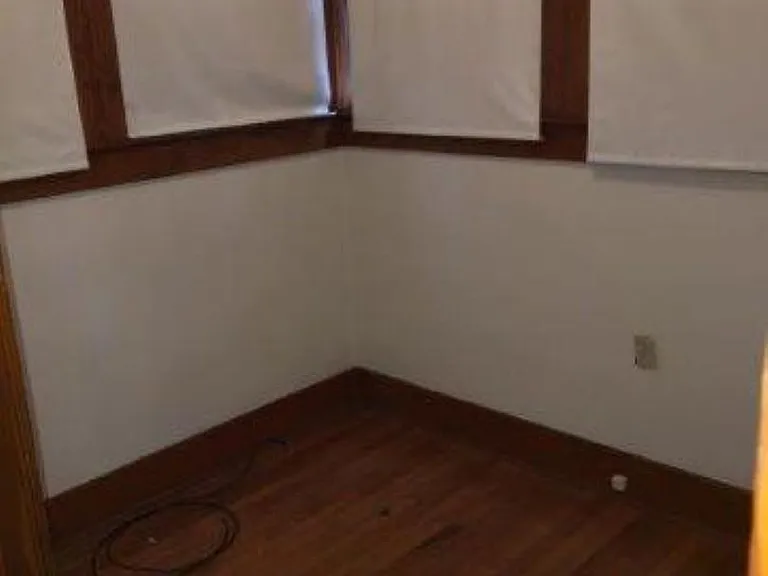 2225 Broussard St — Photo 27