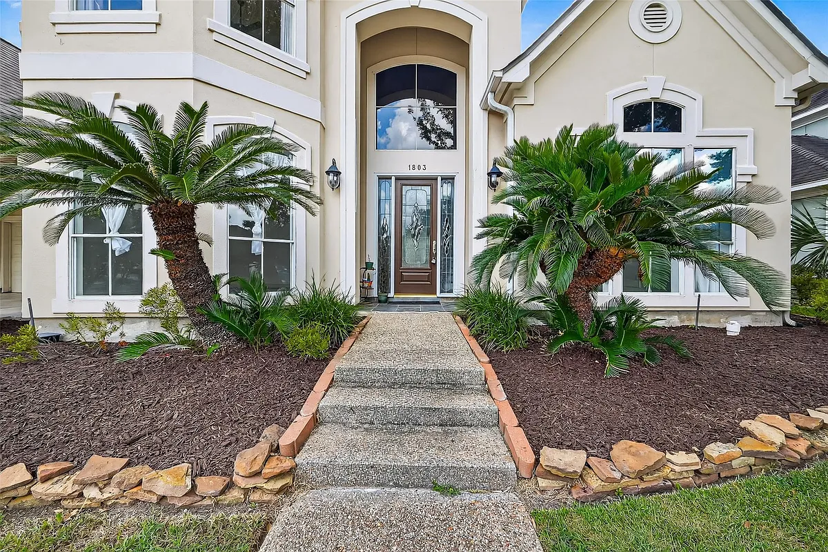 Building Photo - 1803 Cottage Landing Ln