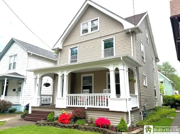 416 Robin St, Dunkirk, NY 14048