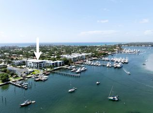 2323 Lake Dr, Riviera Beach, FL 33404