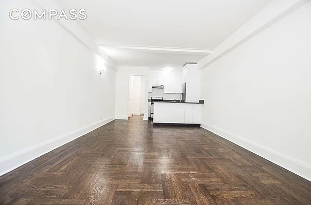 Rented by Compass | media 9