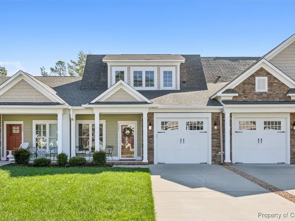 7371 Fiddlers Ln, Gloucester, VA 23061