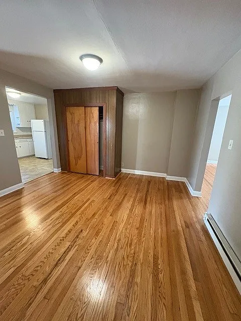 2 bed, 900 sqft, $1,200 — Photo 4