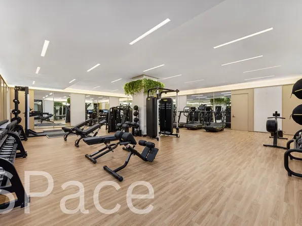 215 West 28th Street image 10 of 12