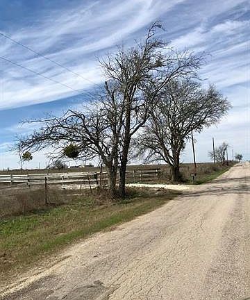 3rd image of 1920 County Road 210