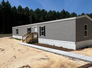 1016 Evergreen Dr, Galivants Ferry, SC 29544