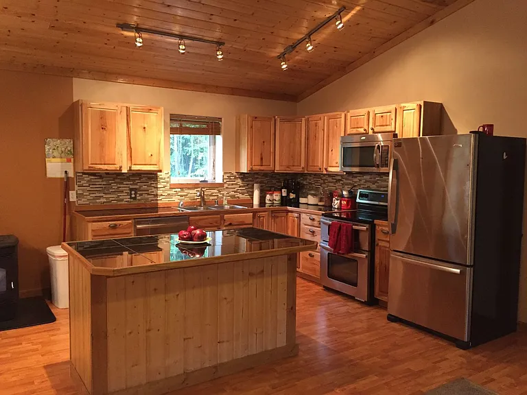 2361 Lindsborg Dr — Photo 2