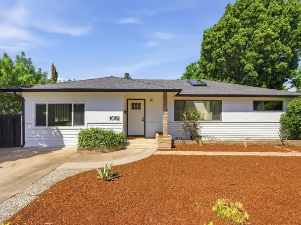 1051 Manhattan Ct, Sunnyvale, CA 94087