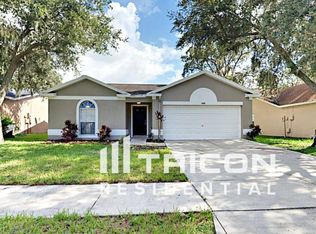 1205 Tiger Wood Ct, Valrico, FL 33596