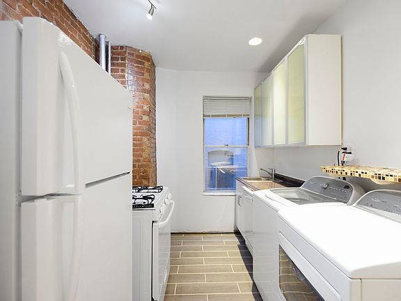 4th image of 511 W 135th St #5BB