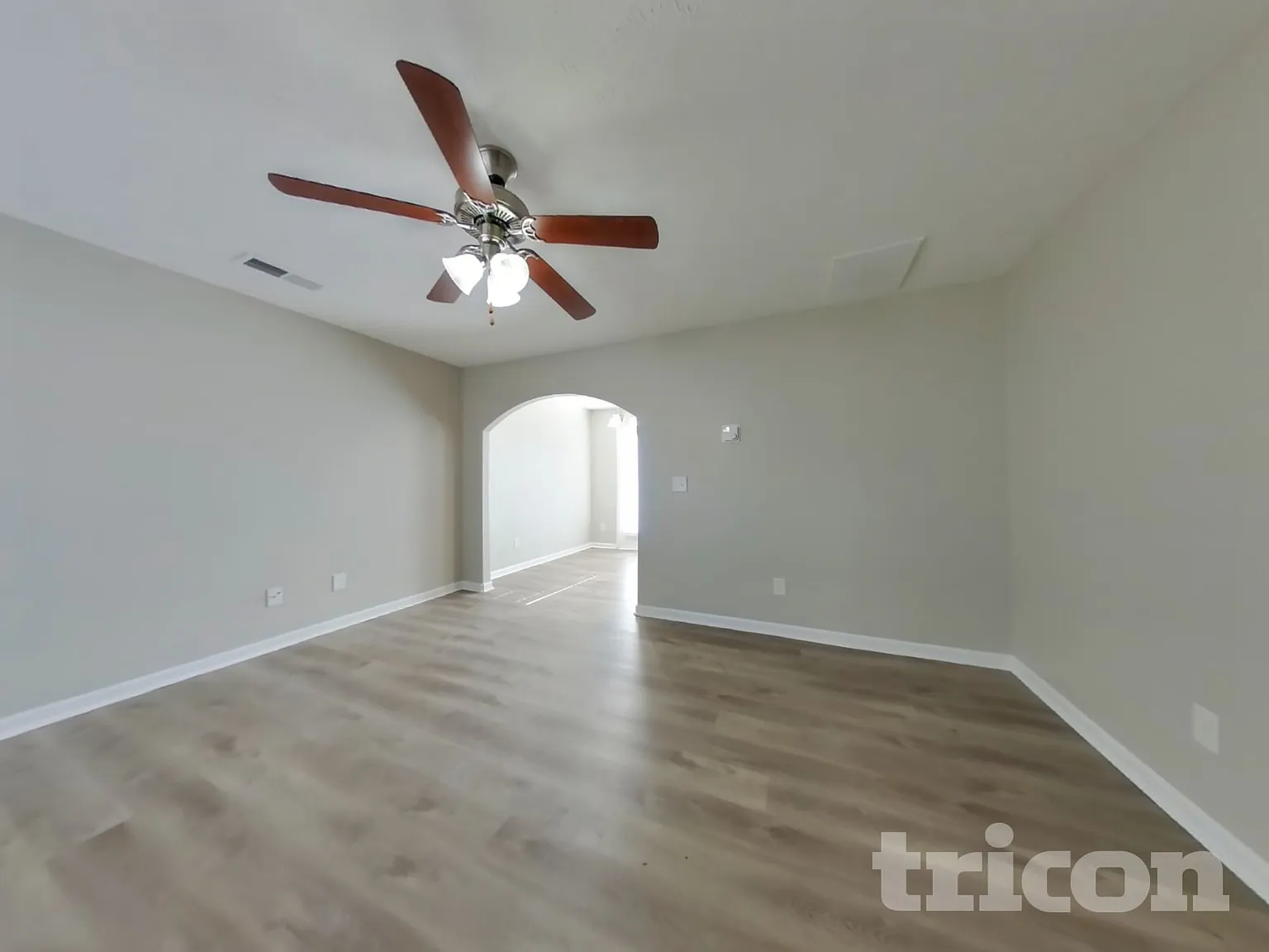 1301 Rainglen Cove Antioch TN — Photo 2