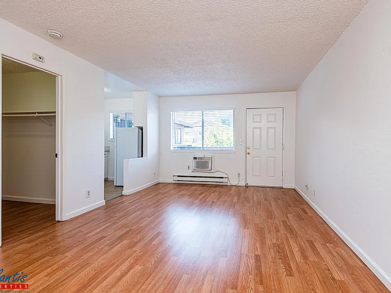 5520 Camden Ave #6 — Photo 4
