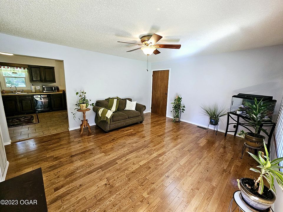 1609 Kingsbury Rd, Neosho, MO 64850 Zillow