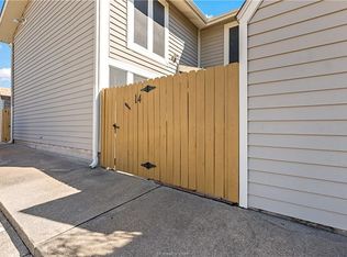 2101 Barak Ln APT 14, Bryan, TX 77802