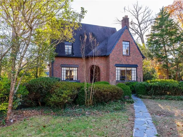 409 Edgedale Dr, High Point, NC 27262