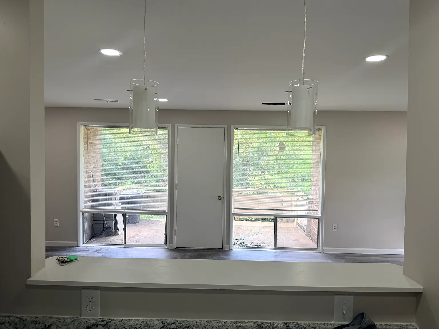 2 bed, 894 sqft, $1,850 — Photo 2