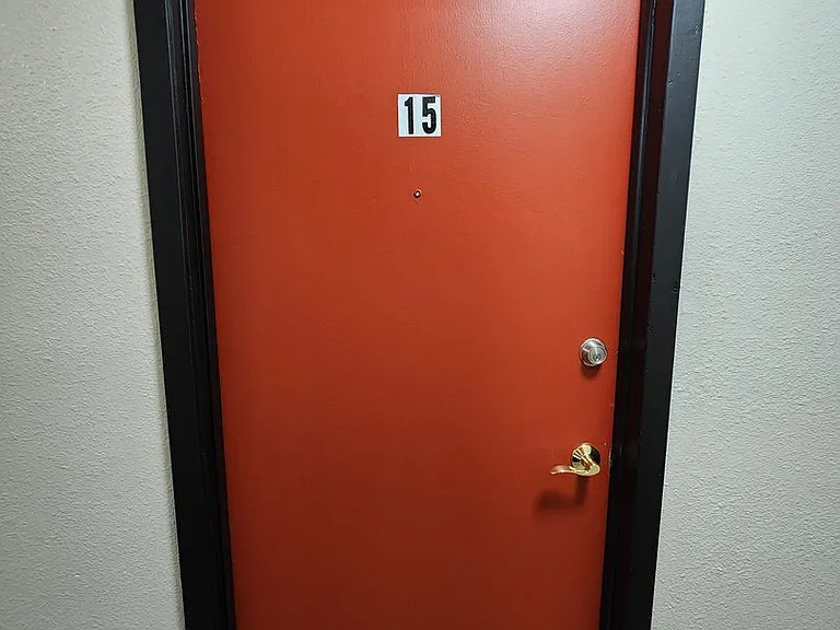 The Flats on 21st — Photo 13
